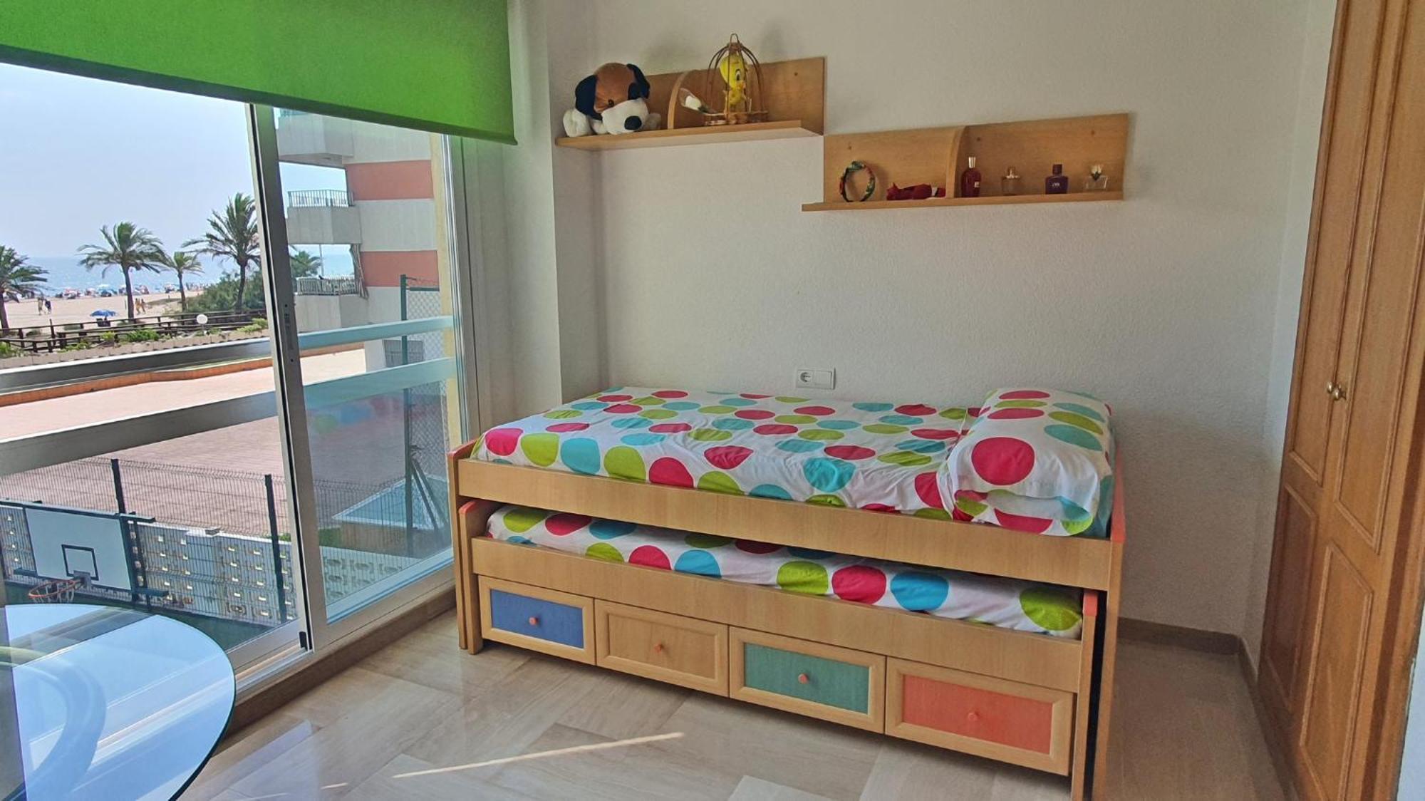 AIGUA BLAVA Primera línea - Alquiler solo familias Playa de Gandia Exterior foto