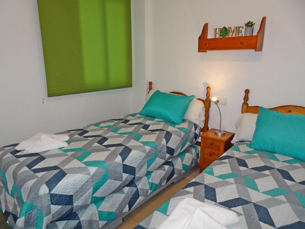 AIGUA BLAVA Primera línea - Alquiler solo familias Playa de Gandia Exterior foto
